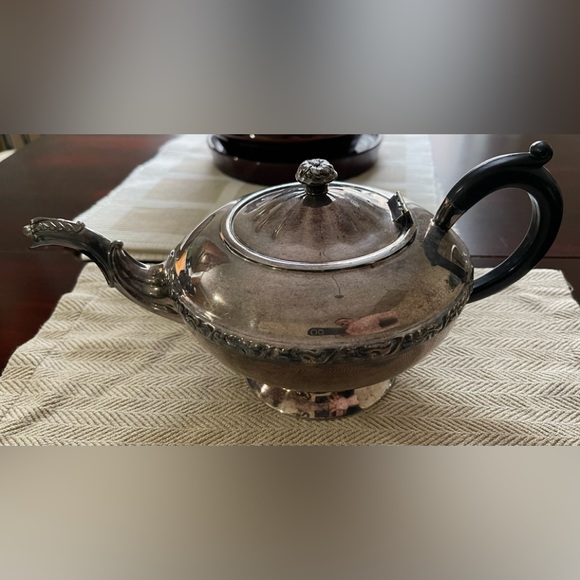 Vintage Silver Plated Coronet 4pc Coffee/Tea Set - Picture 4 of 16